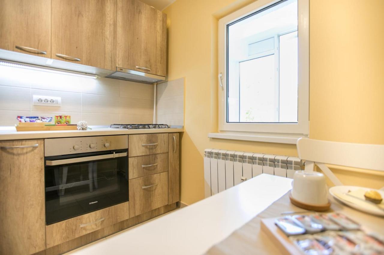 Golden Apartment Baneasa Boekarest Buitenkant foto