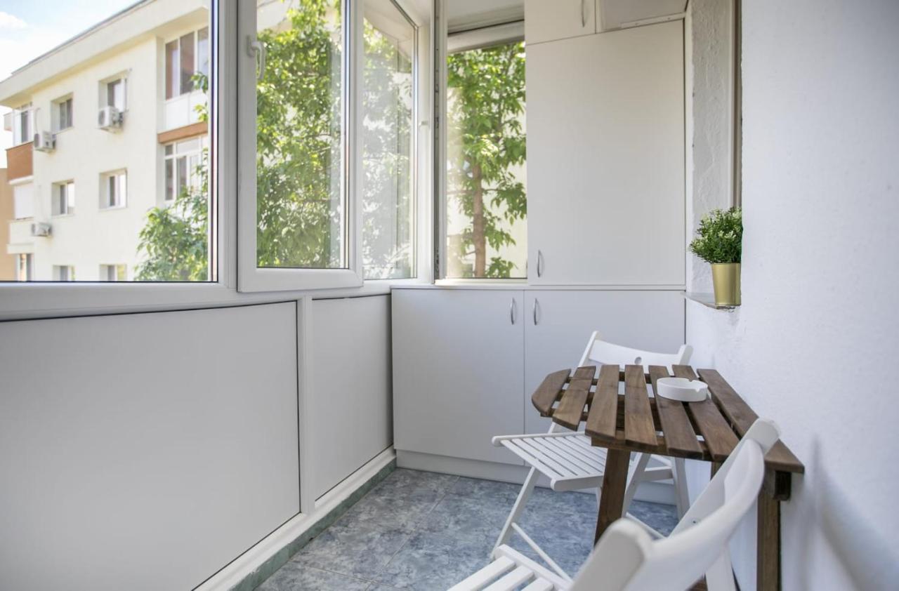 Golden Apartment Baneasa Boekarest Buitenkant foto
