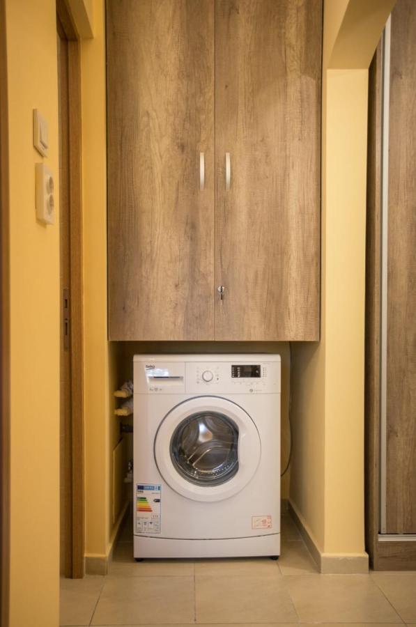 Golden Apartment Baneasa Boekarest Buitenkant foto